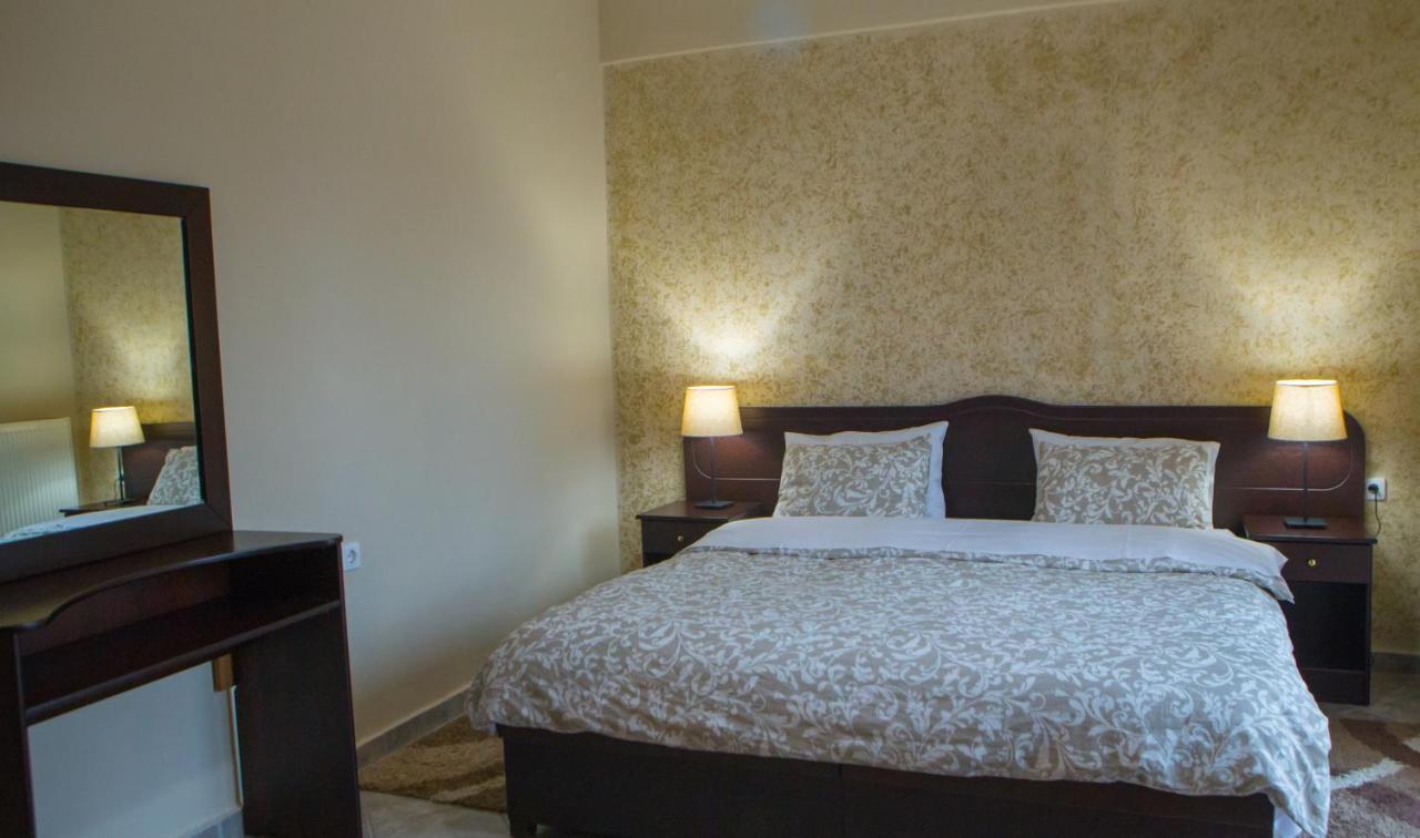 Ydraktis Lejlighedshotel Órma Eksteriør billede