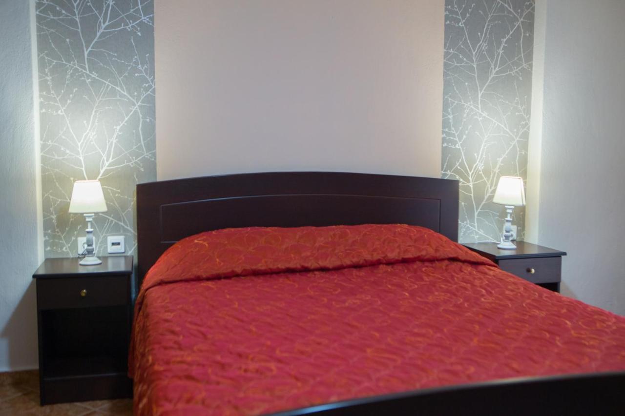 Ydraktis Lejlighedshotel Órma Eksteriør billede